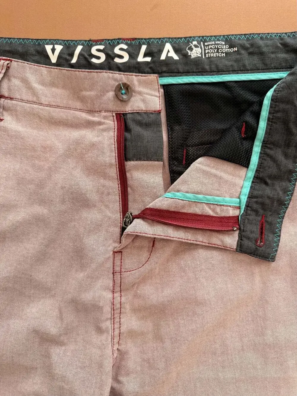 Vissla Men's Upcycled Poly Cotton Stretch Hybrid Chino Shorts